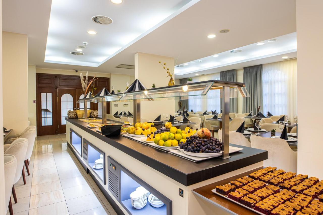 Hotel Bella Vista 드레베니크 외부 사진