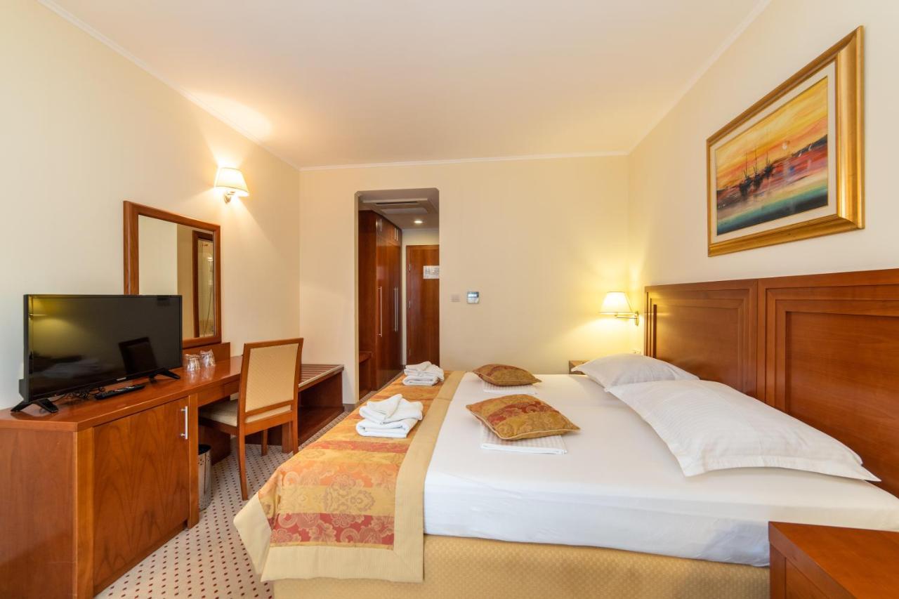 Hotel Bella Vista 드레베니크 외부 사진