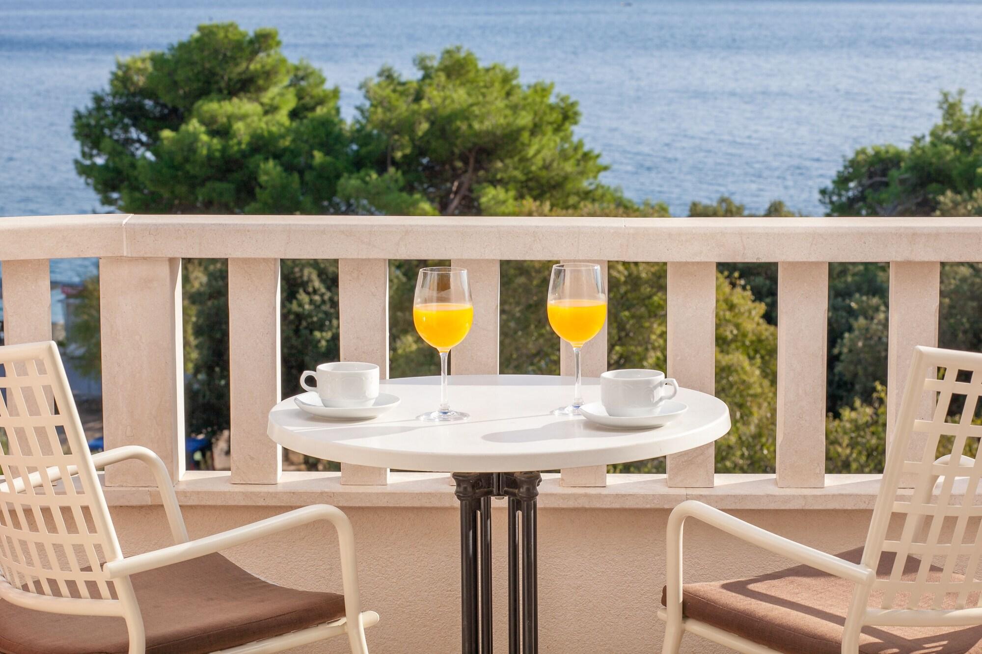 Hotel Bella Vista 드레베니크 외부 사진