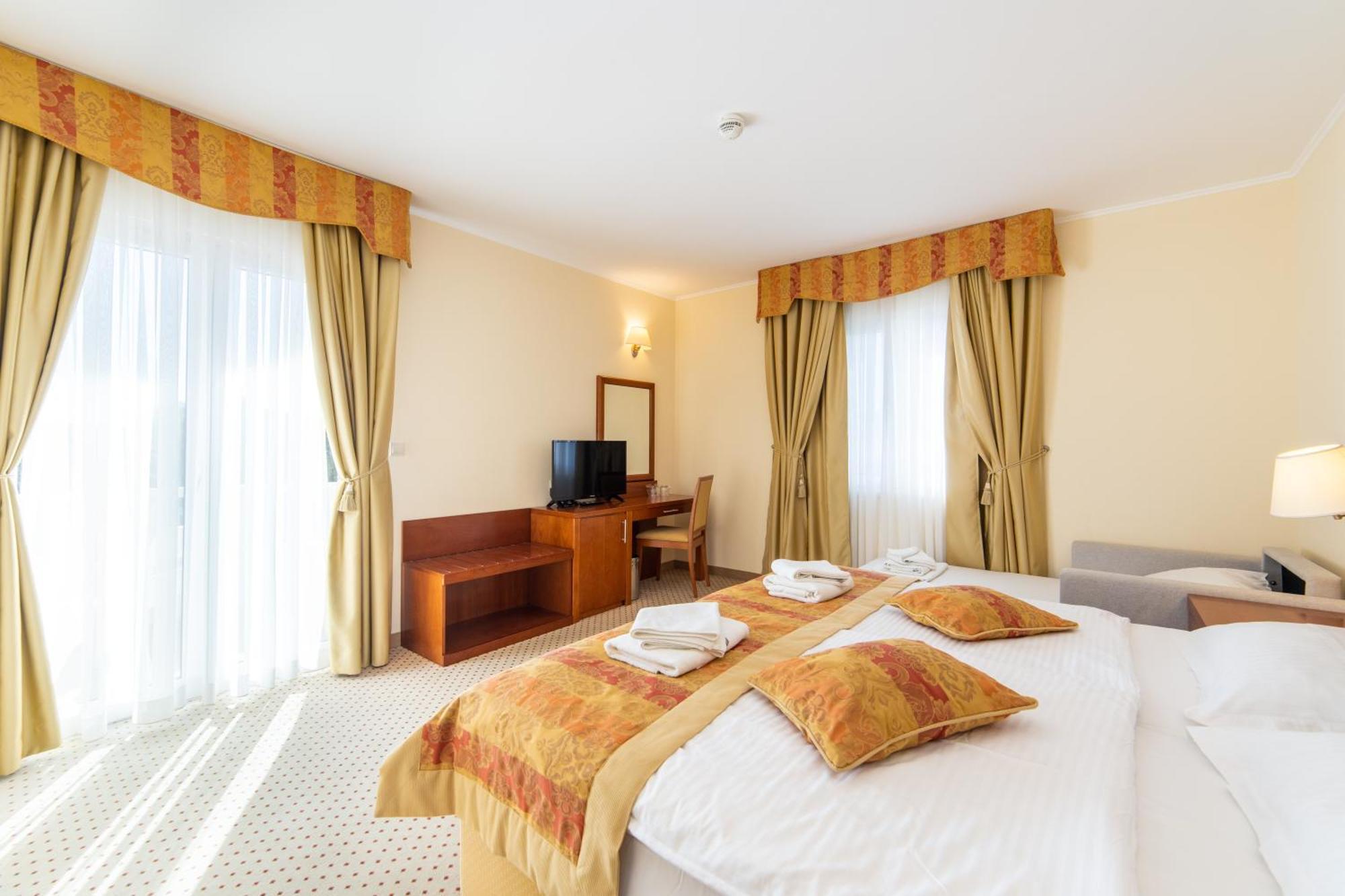 Hotel Bella Vista 드레베니크 외부 사진