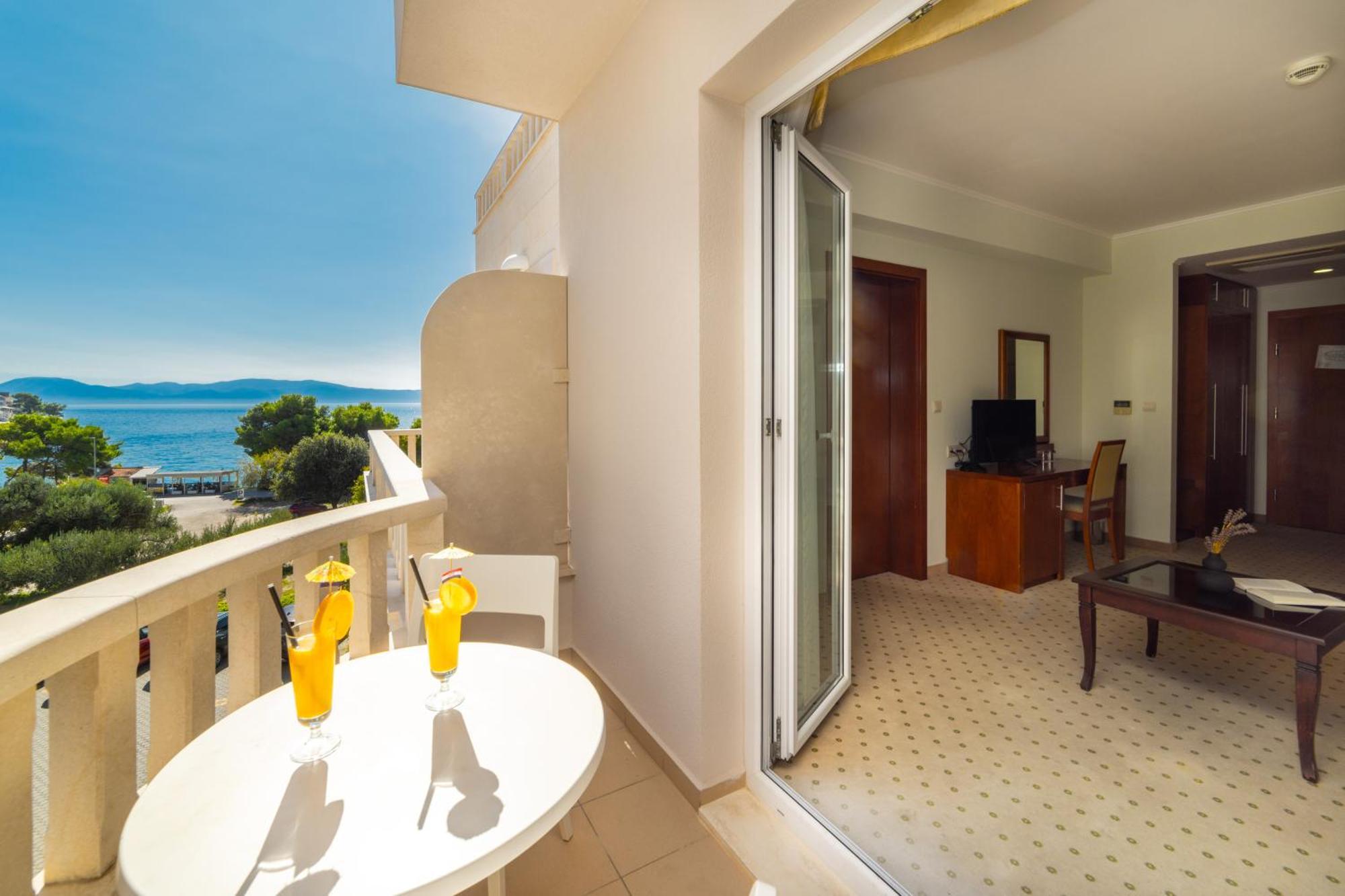 Hotel Bella Vista 드레베니크 외부 사진